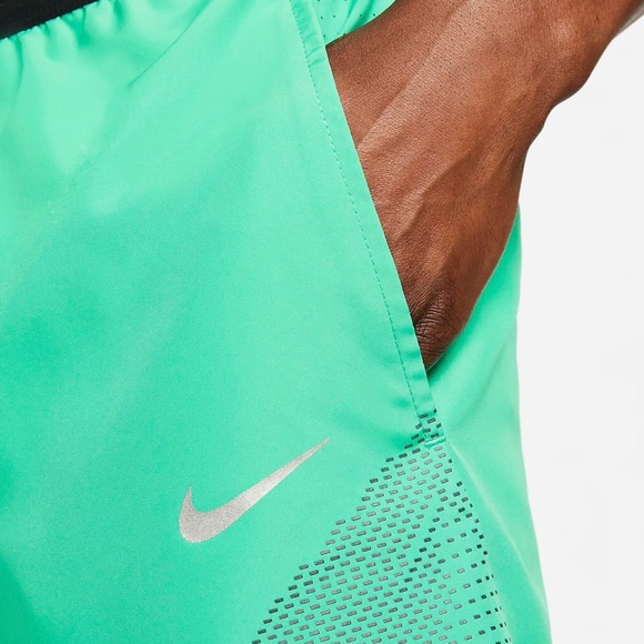 Nike Dri-FIT Run Division Flex Shorts - Picture 5 of 12